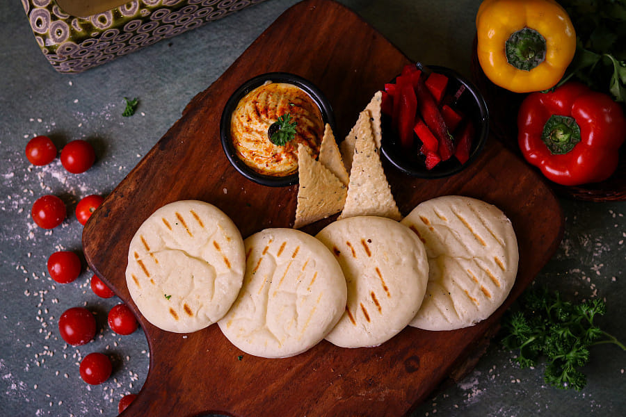 Hummus With Pita